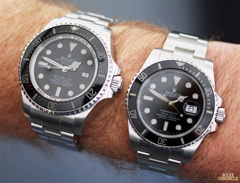 rolex sea dweller vs submariner|rolex submariner deepsea dweller.